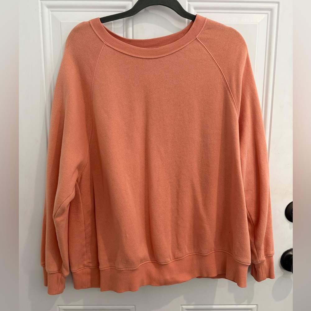 Old Navy Coral Pullover/Sweatshirt. Oversized. Size Medium.